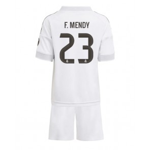 Lacne Dětský Futbalové dres Real Madrid Ferland Mendy #23 2025-26 Krátky Rukáv - Domáci (+ trenírky)